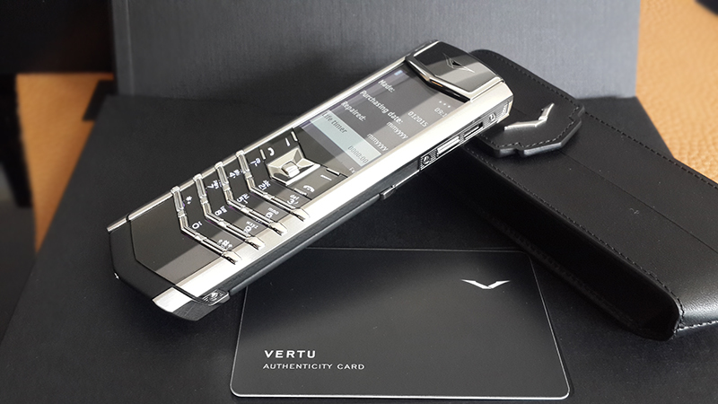Vertu signature s thép